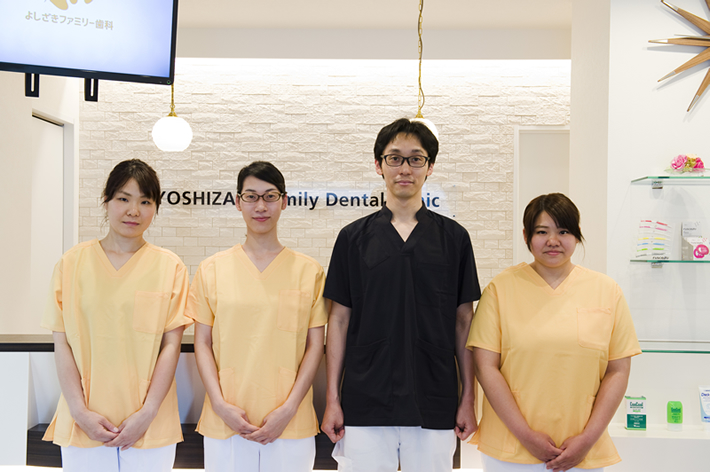 スタッフ集合写真